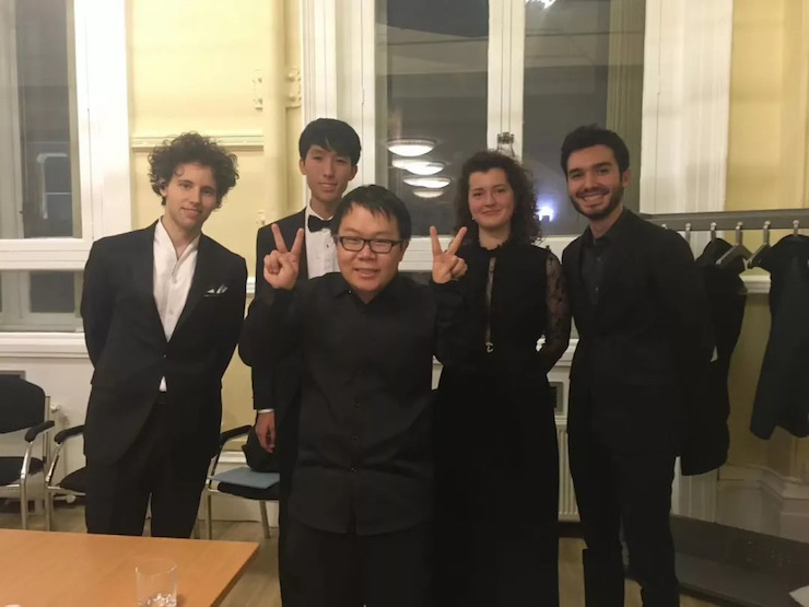 特别喜讯！川音籍学子——王心源荣获利兹国际比赛第三名及最受观众欢迎奖！